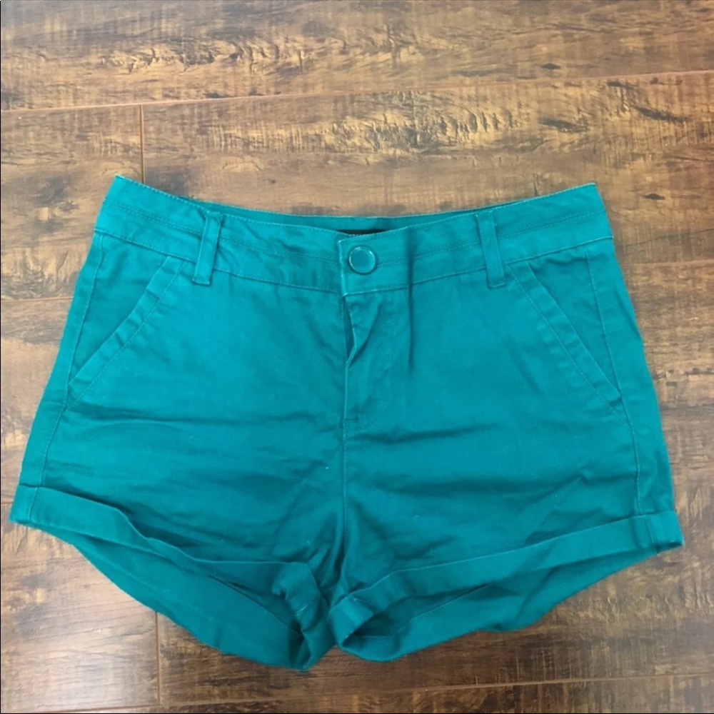 Emerald shorts